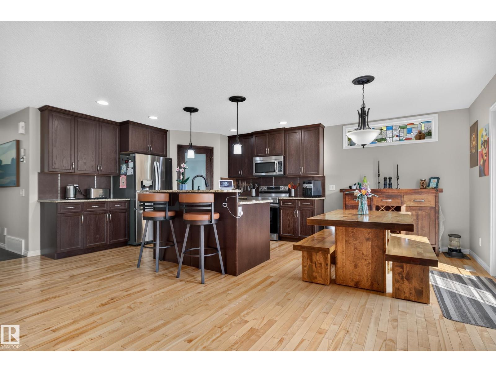 20853 92A AV NW - Image 10