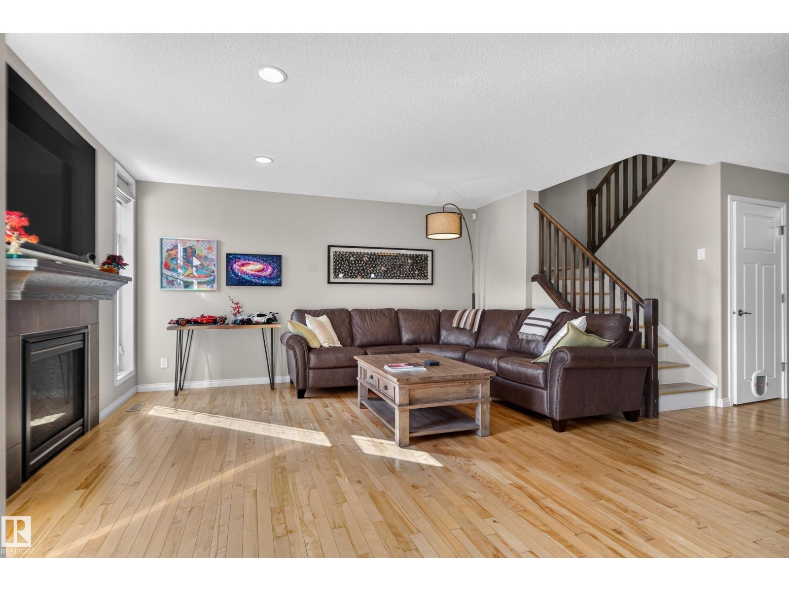 20853 92A AV NW - 16