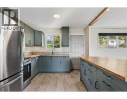 4pc Bathroom - 677 Columbia Street, Lillooet, BC V0K1V0 Photo 11