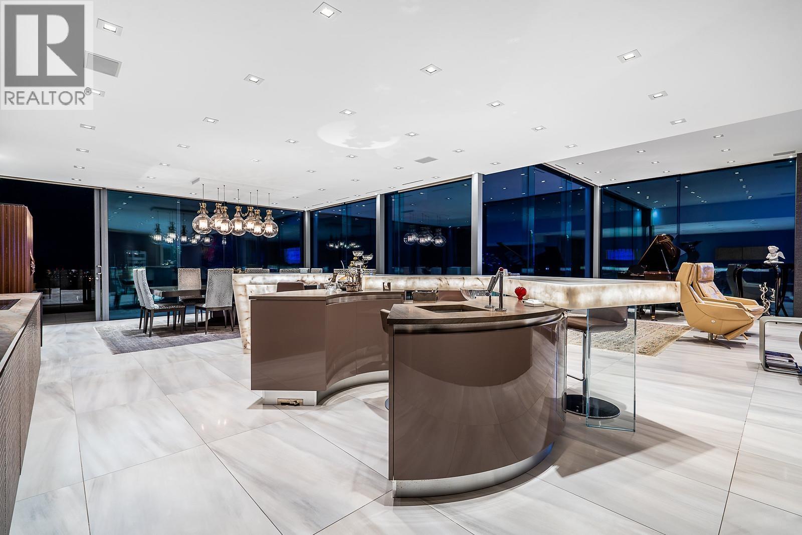 2331 WESTHILL DRIVE, West Vancouver
