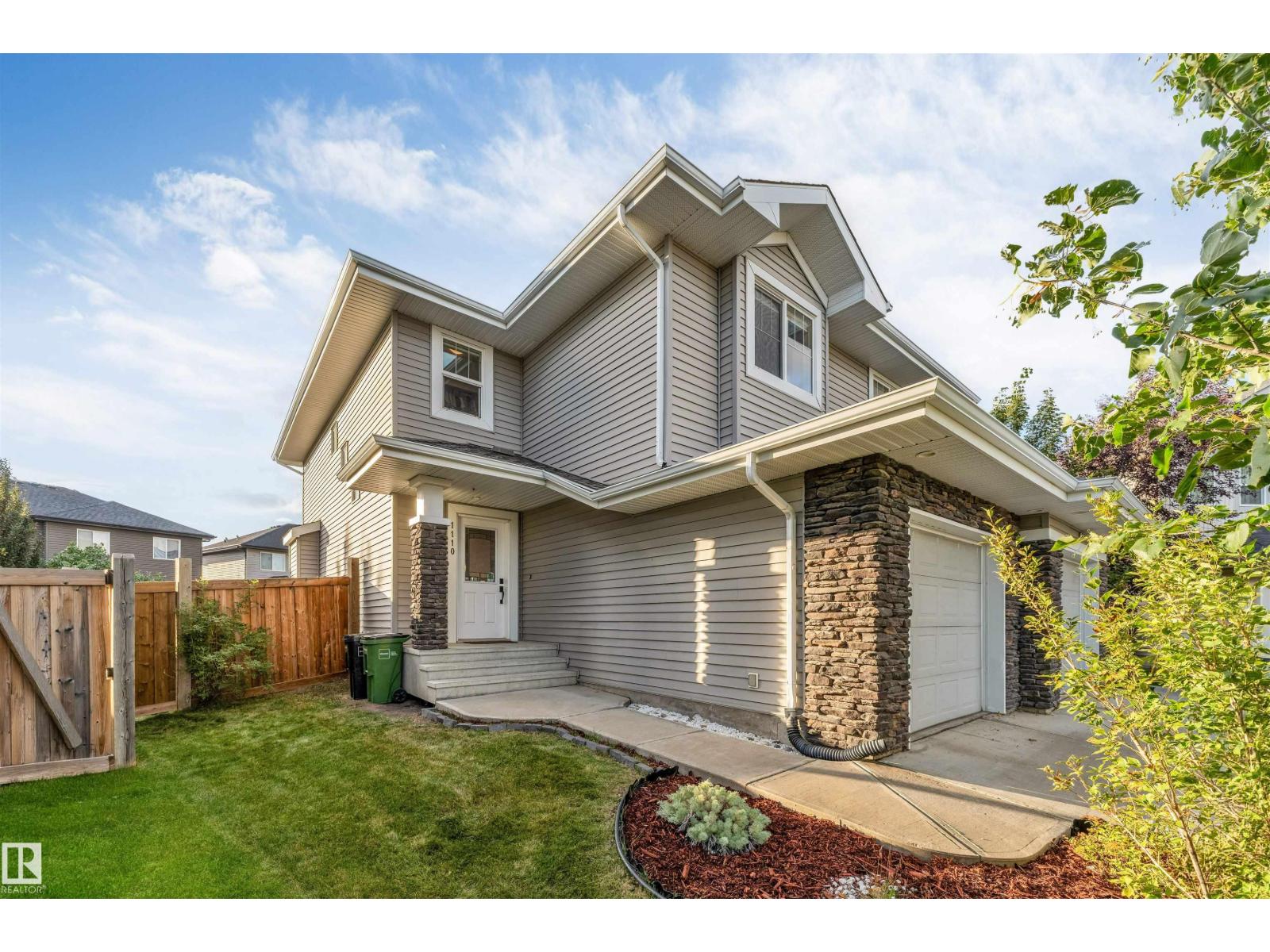 1110 176 ST SW - 1