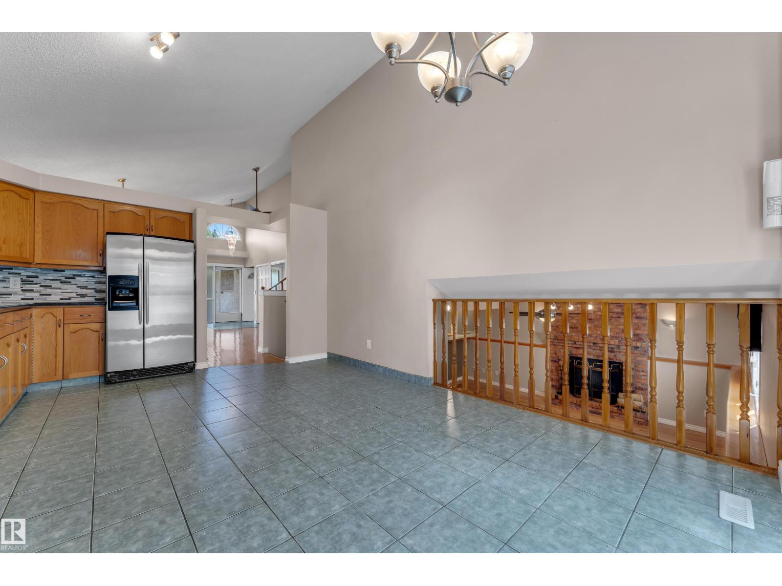 9722 157 ST NW - Image 13