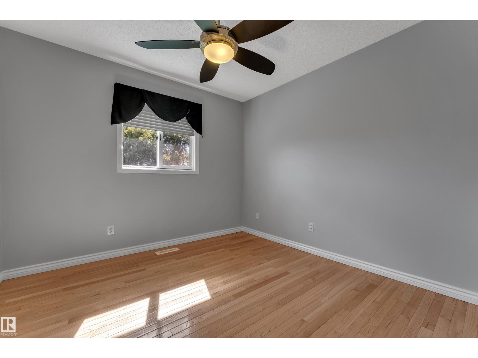 9722 157 ST NW - Image 18