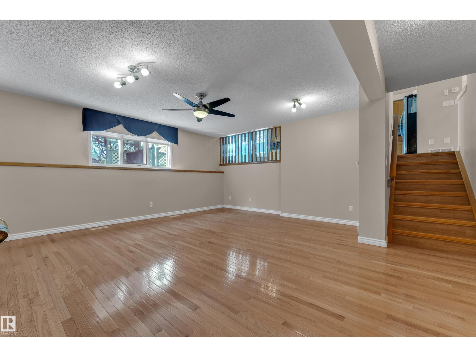 9722 157 ST NW - Image 24