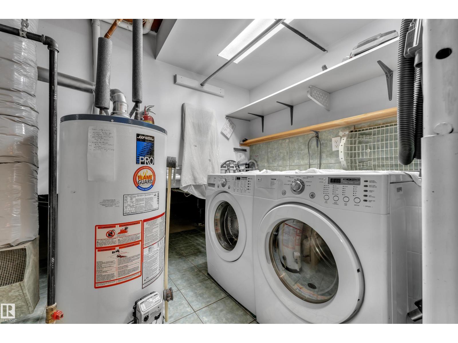 9722 157 ST NW - Image 34