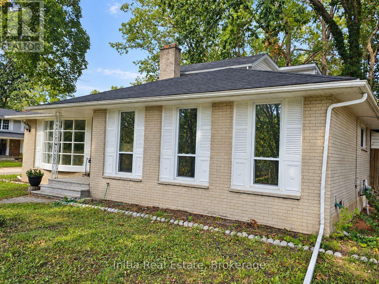 3400 ST PATRICK'S DRIVE, Windsor — photo 3