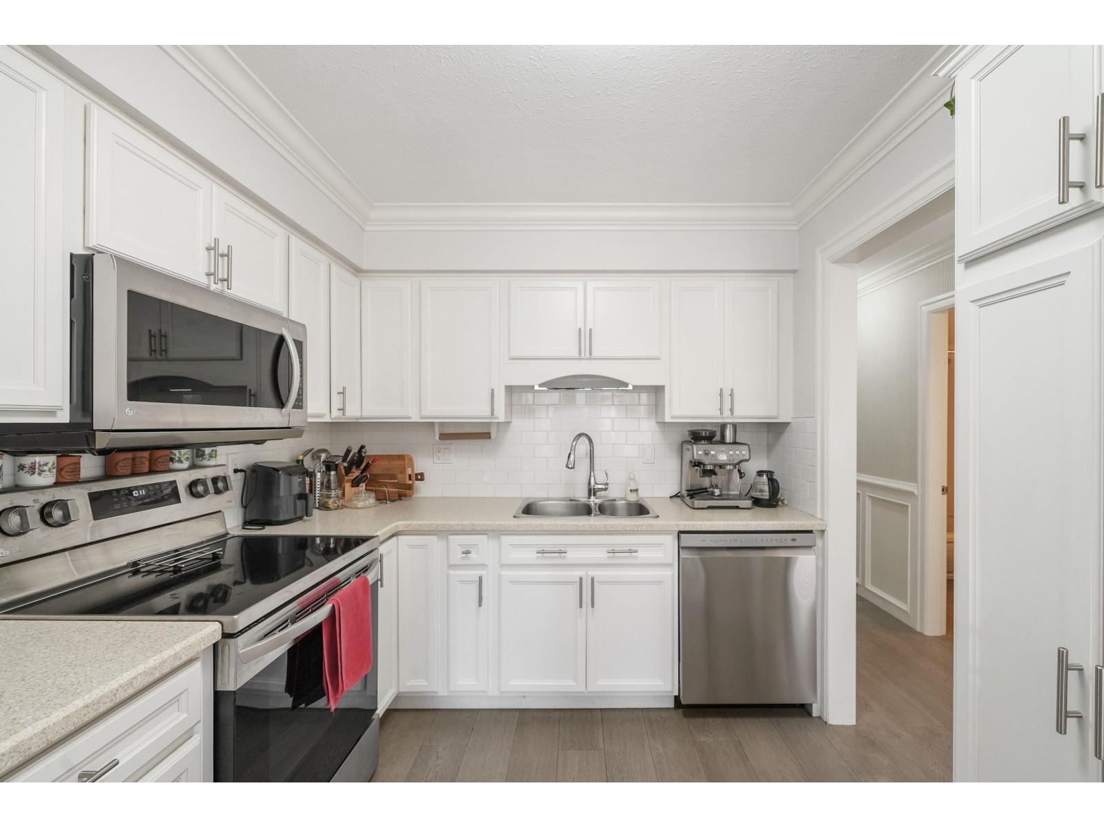 307 1459 BLACKWOOD STREET, White Rock