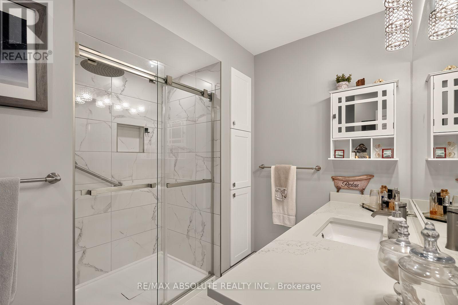 12 OYSTER BAY COURT photo 22