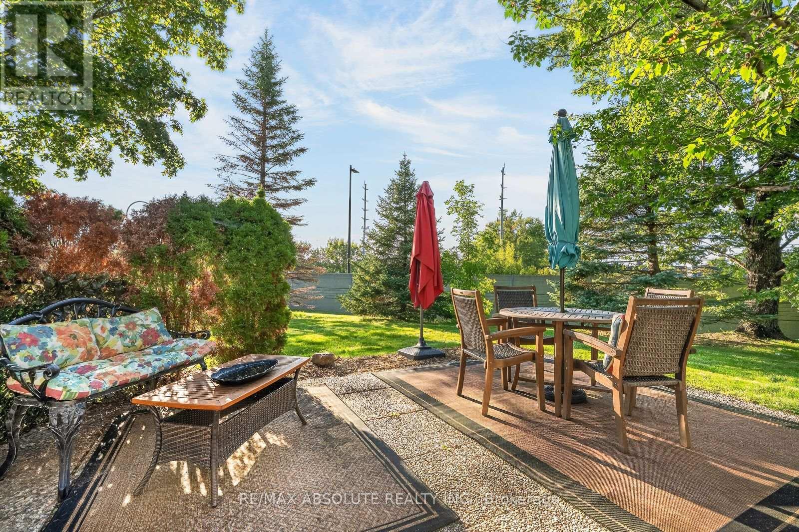 12 OYSTER BAY COURT - 33