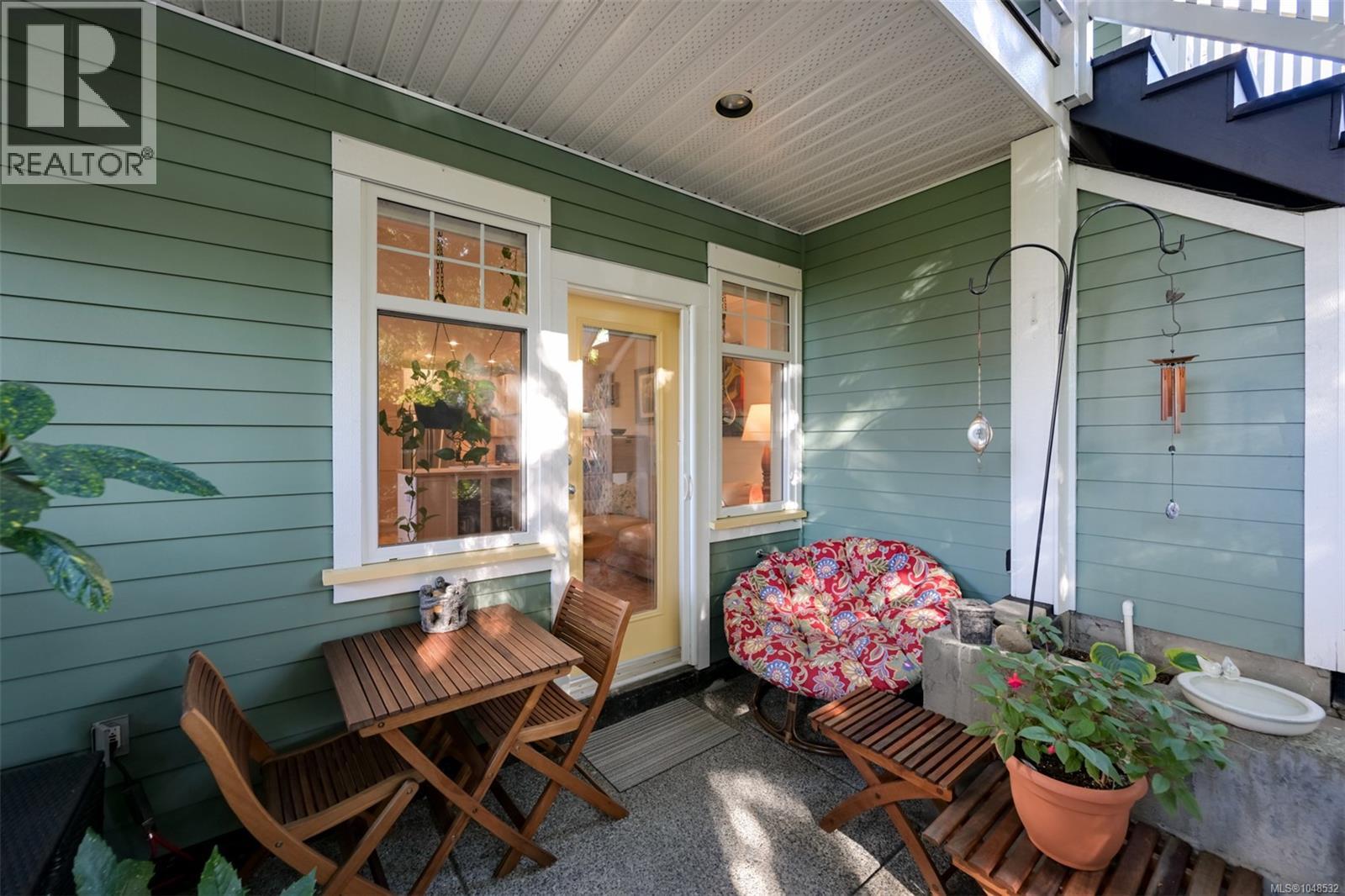1 2116 Richmond Rd, Victoria