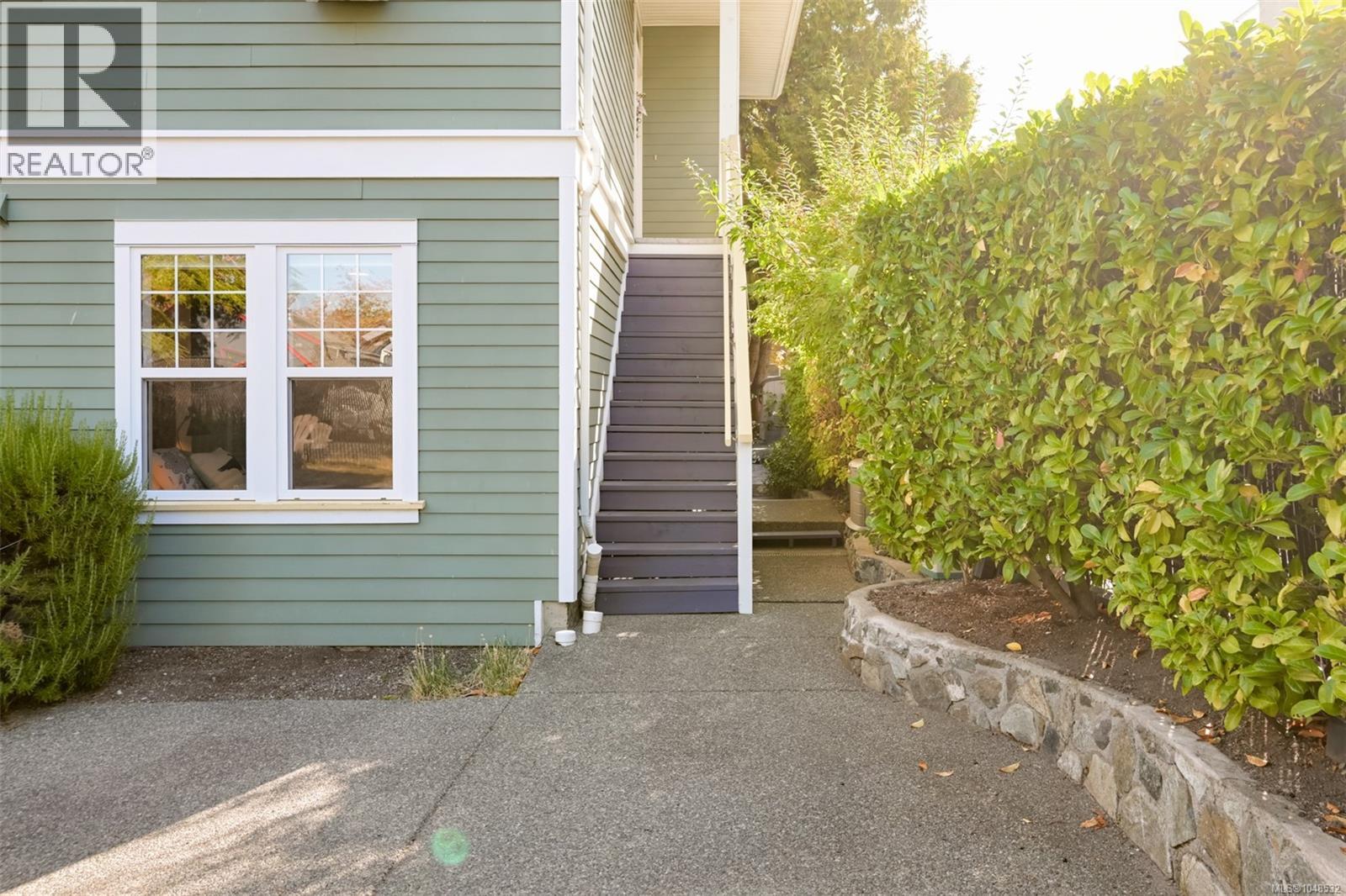 #1 2116 Richmond Rd - 55
