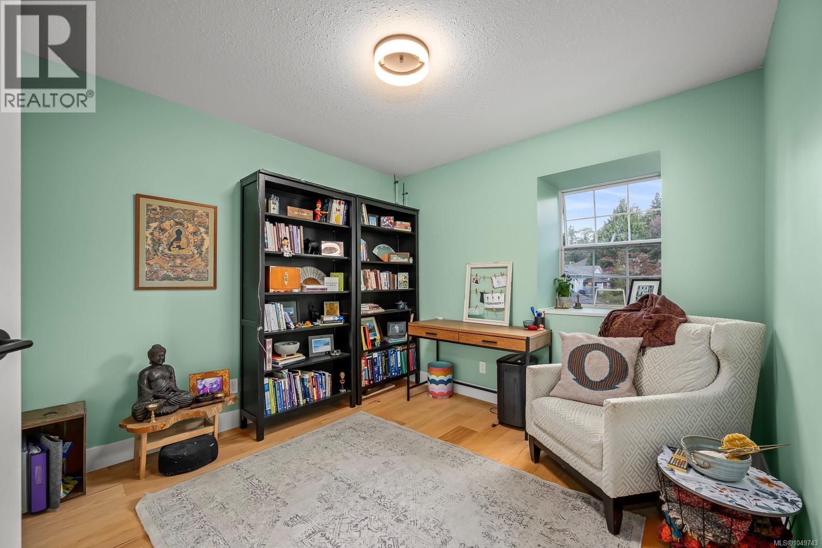 2185 Cardinal Pl - Image 32