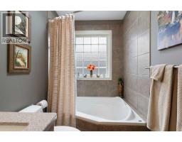 43 Cromwell Avenue NW - photo 25