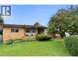 43 Cromwell Avenue NW - photo 2