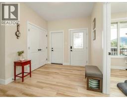 Foyer - 3022 225 Street, Bellevue, AB T0K0C0 Photo 6