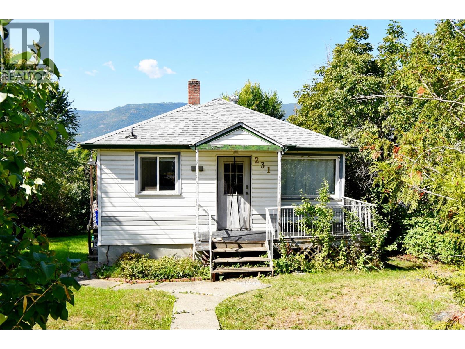 Property for sale at 231 Shuswap Street SW