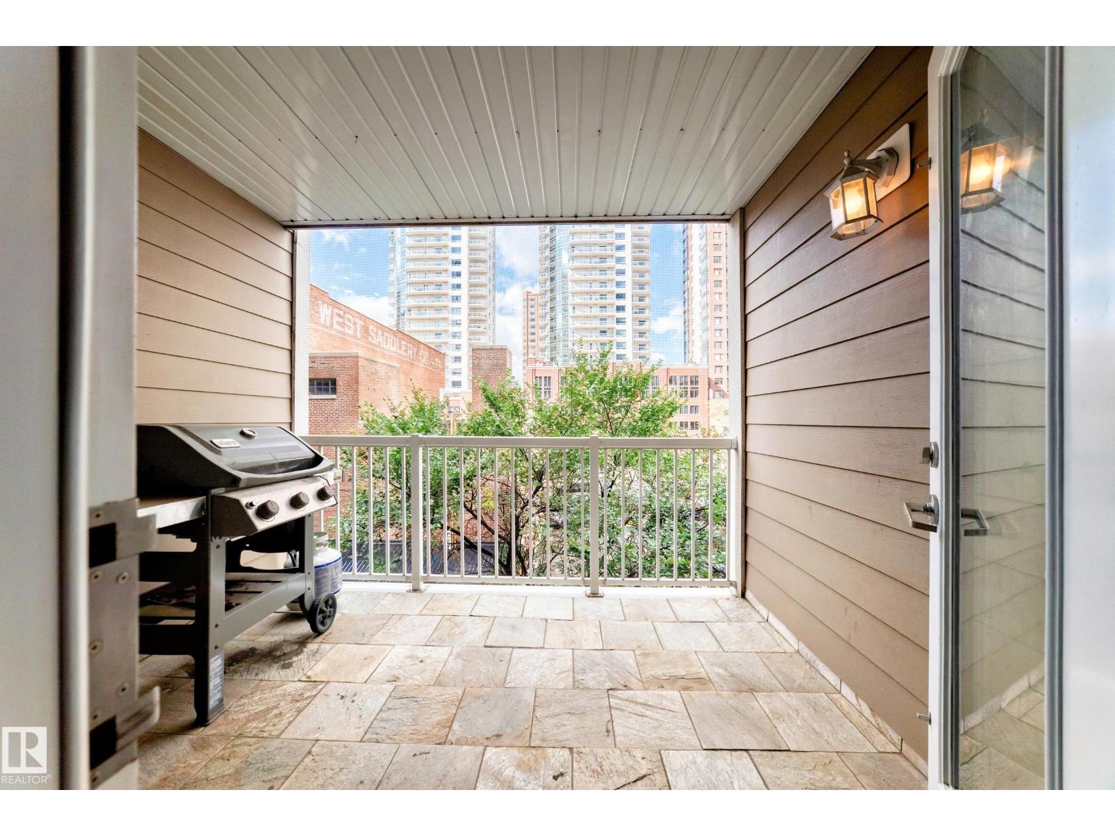 #303 10154 103 ST NW - 29