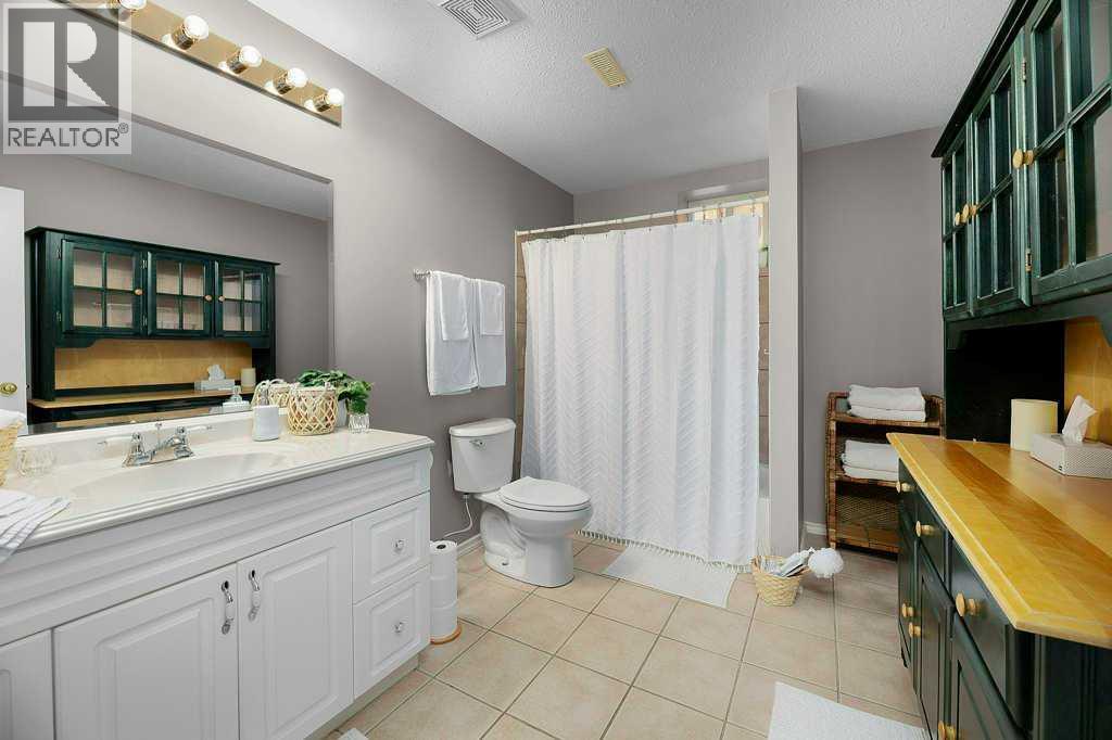 Listing photo – 12 Iron Wolf Ridge, Lacombe