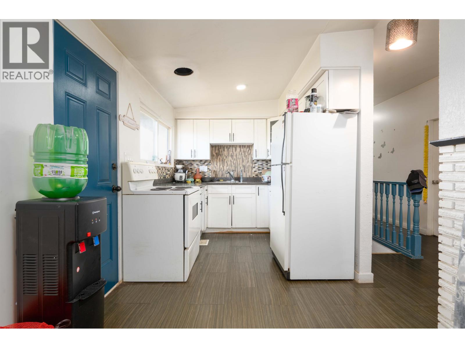 2144 REDWOOD STREET - 14