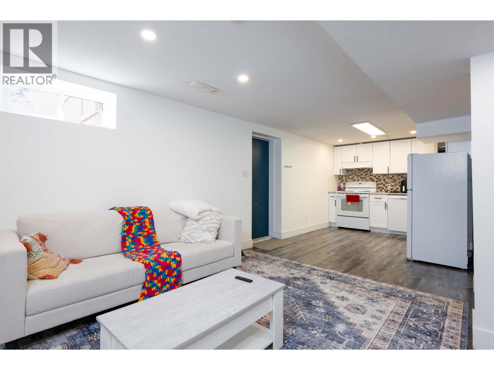 2144 REDWOOD STREET - 22