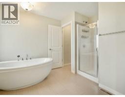 4pc Bathroom - 619 Mt Sundance Bay W, Lethbridge, AB T1J4S7 Photo 11