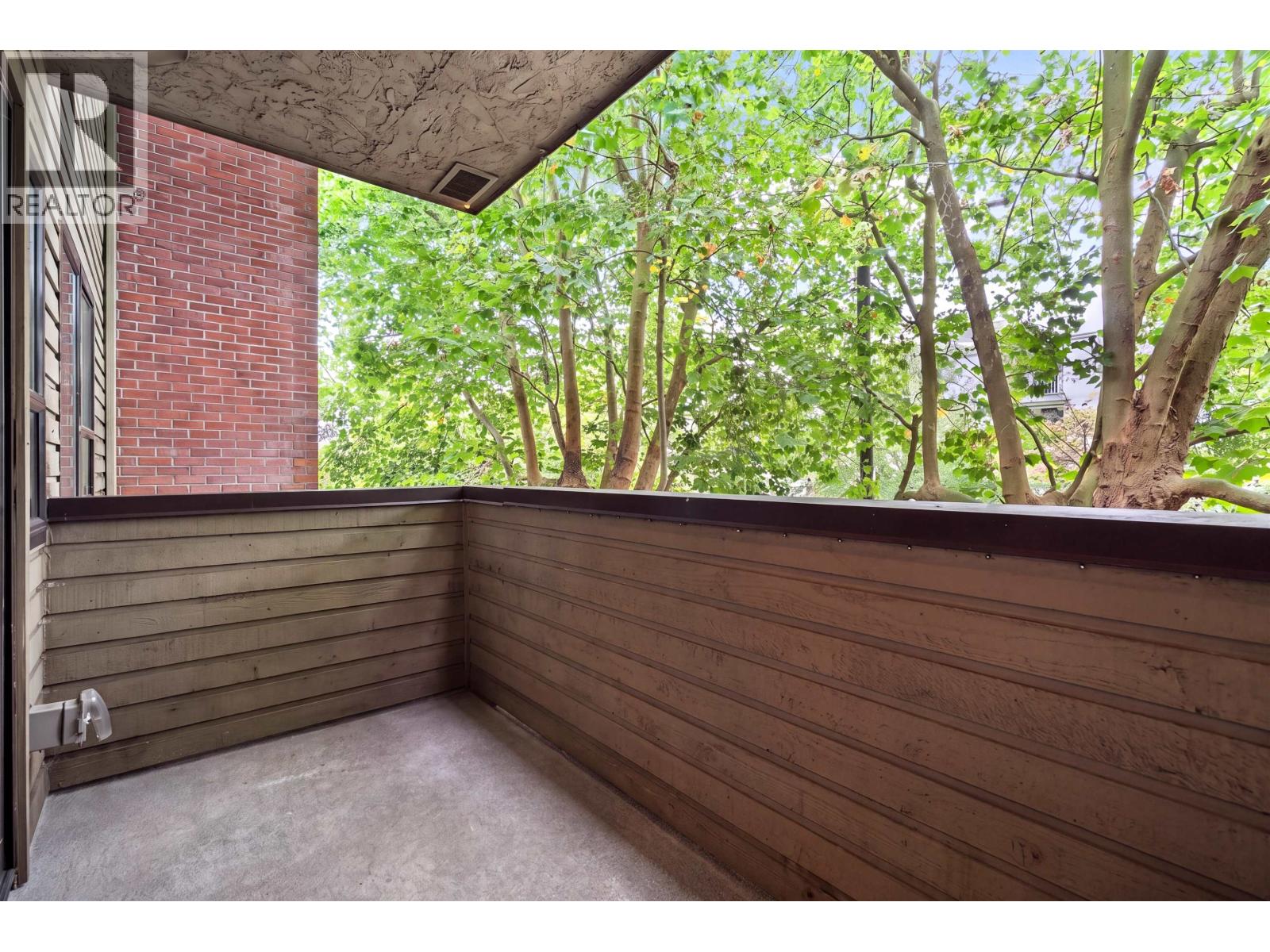206 853 E 7 AVENUE, Vancouver