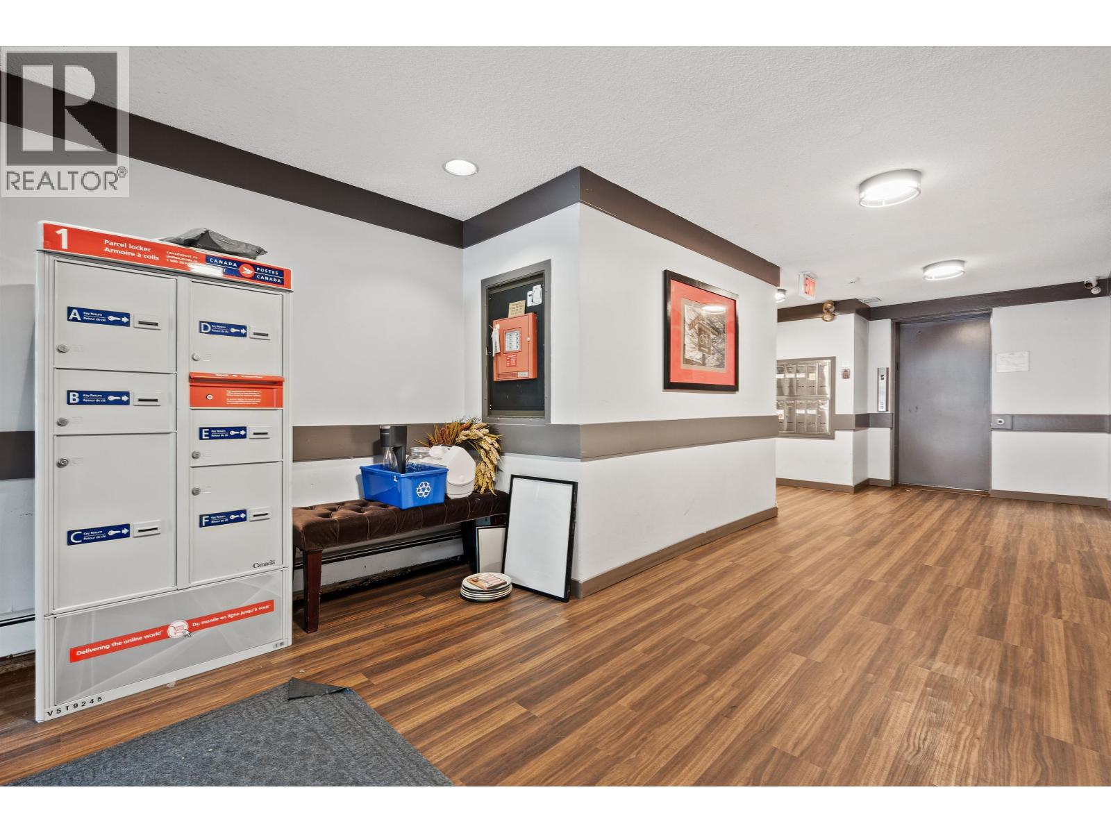 206 853 E 7 AVENUE, Vancouver