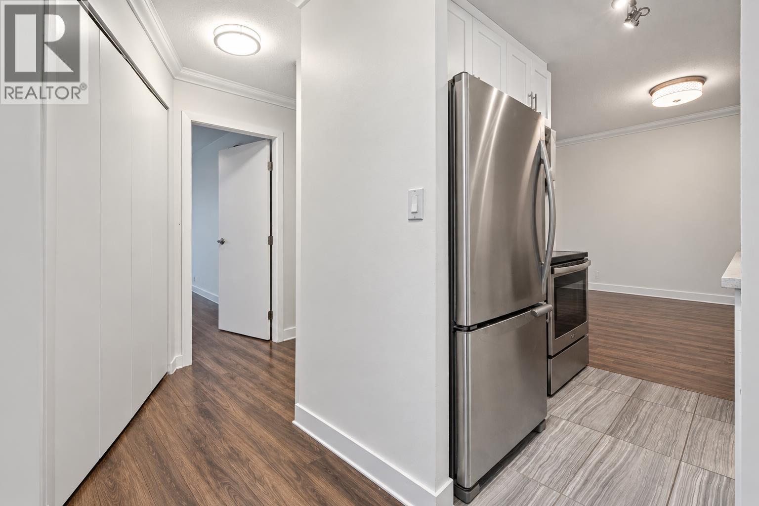 206 853 E 7 AVENUE, Vancouver