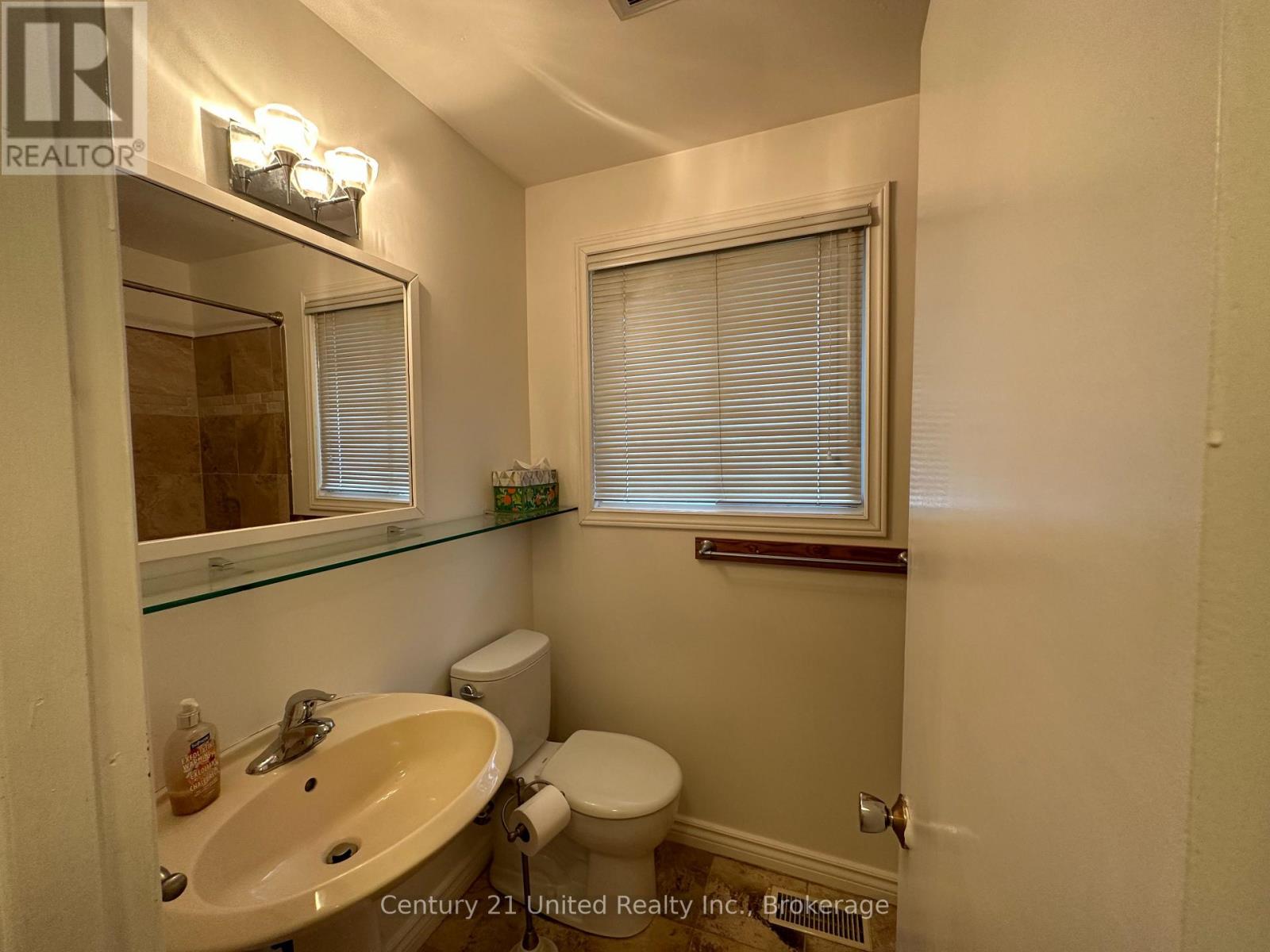 44 HAMILTON AVENUE - 30