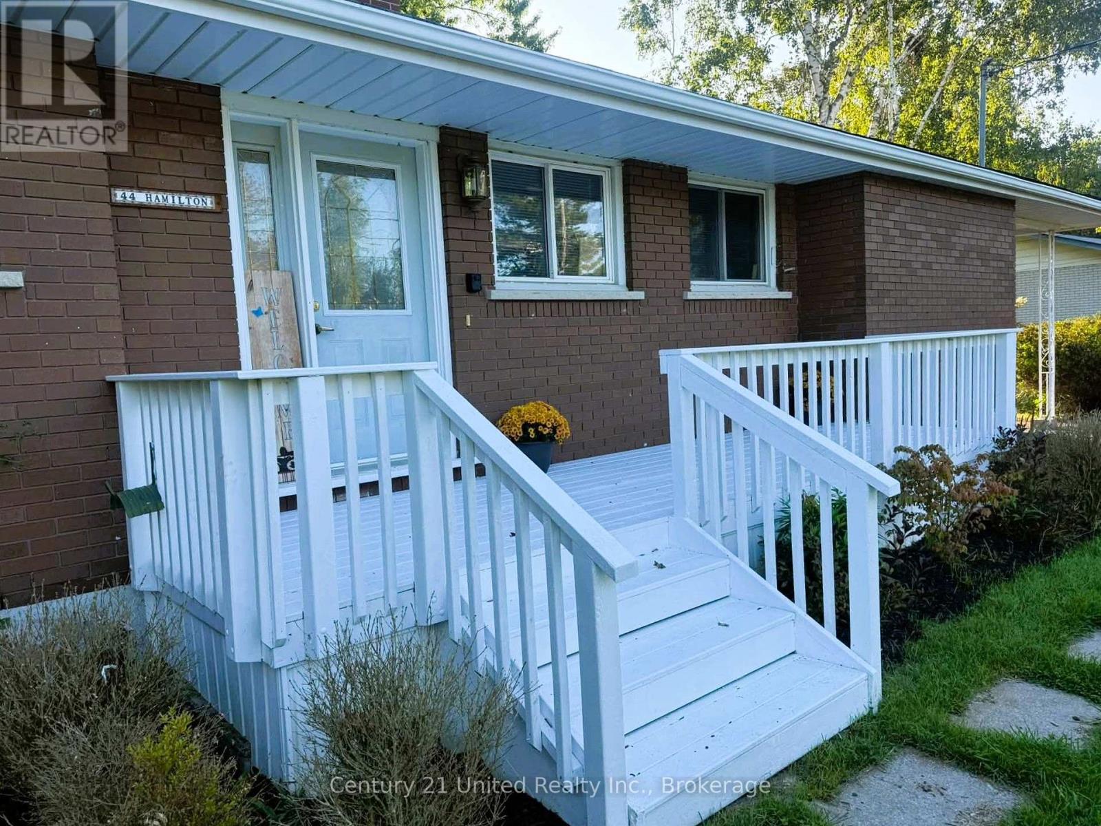 44 HAMILTON AVENUE, Cobourg — photo 3