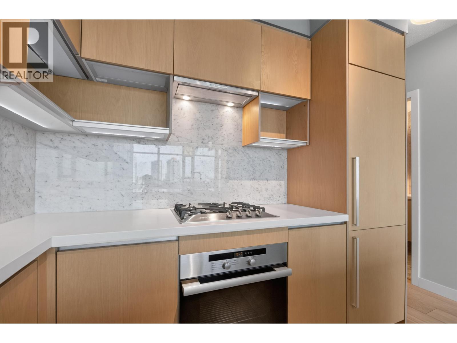 2006 6588 NELSON AVENUE, Burnaby