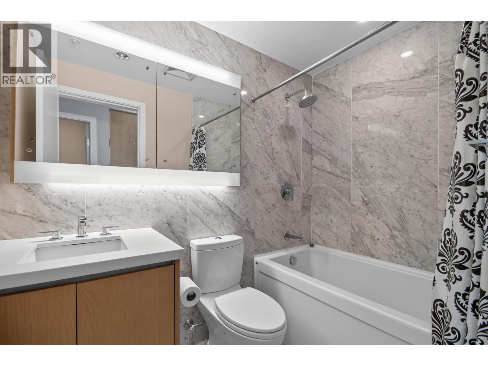 2006 6588 NELSON AVENUE, Burnaby