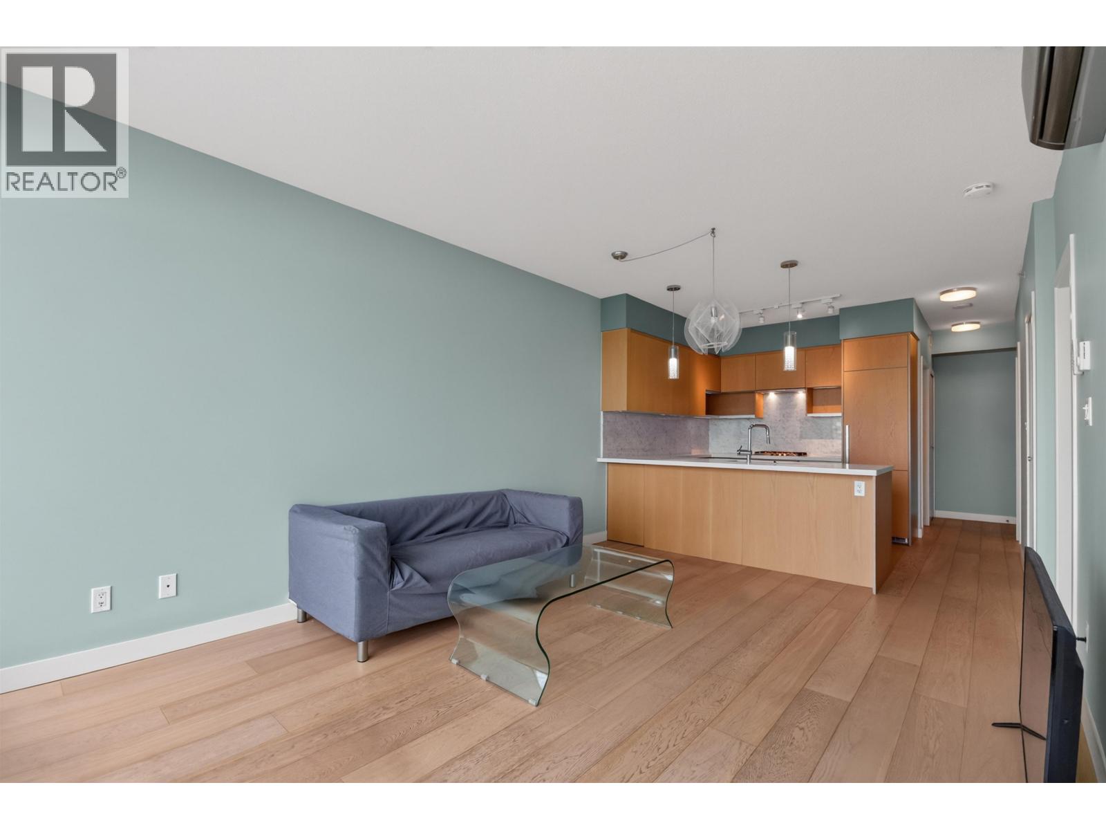 2006 6588 NELSON AVENUE, Burnaby