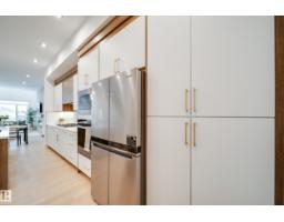 #2 20425 93 Av Nw, Edmonton, AB T5T7C7 Photo 8