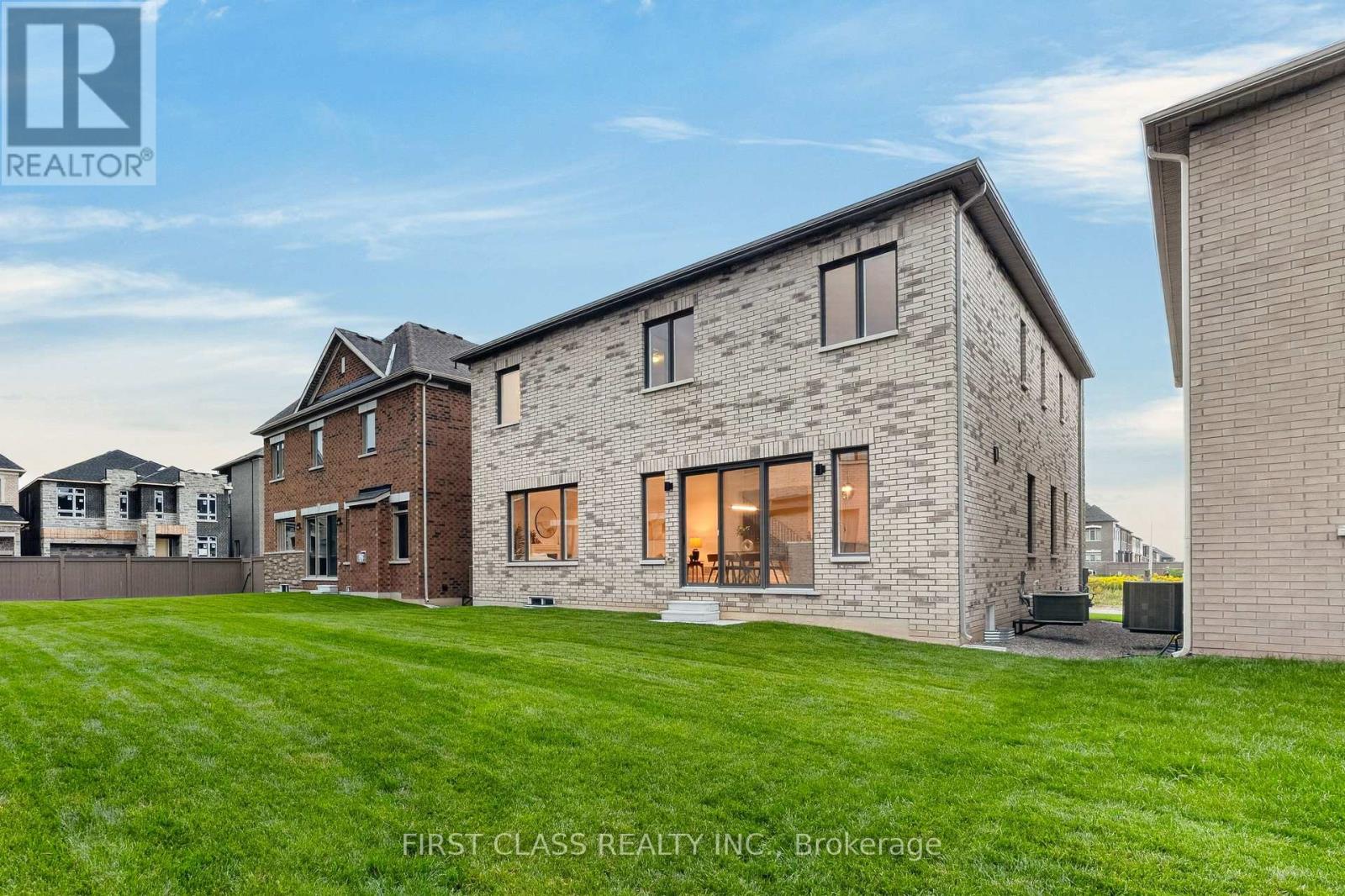 4 FURON STREET - Image 49