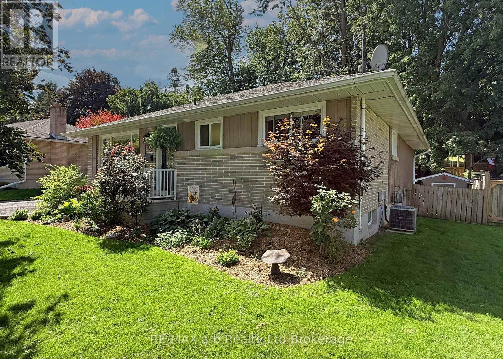 93 NORTH PARK CRESCENT, Woodstock (Woodstock - North) — photo 4