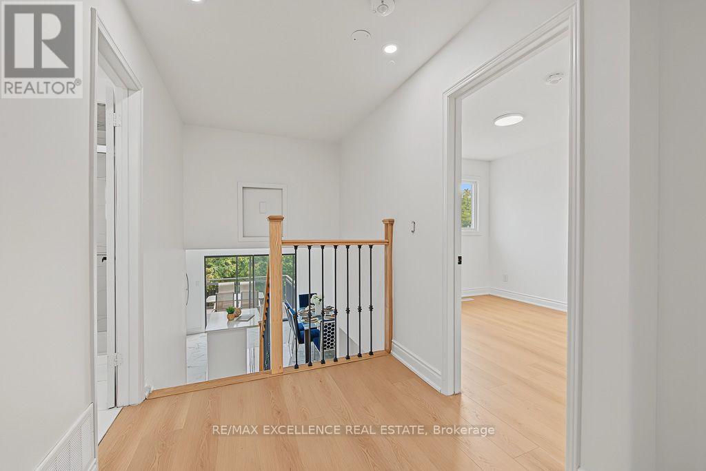114 ELDERWOOD PLACE - 19