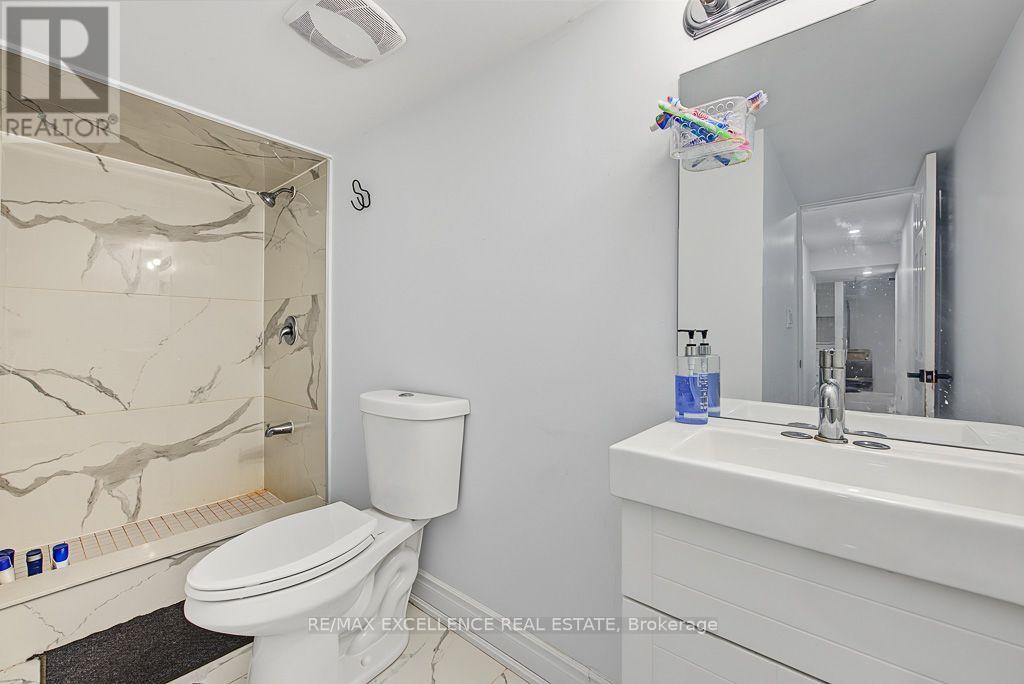 114 ELDERWOOD PLACE - 31
