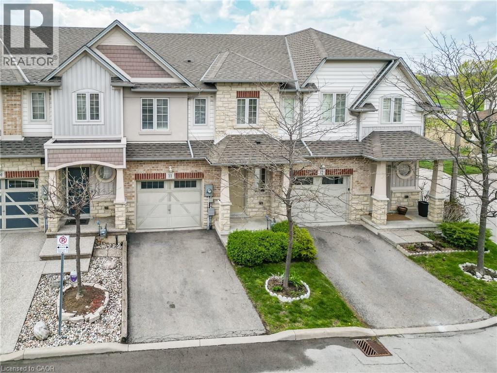 #11 8 LAKELAWN Road - Image 25