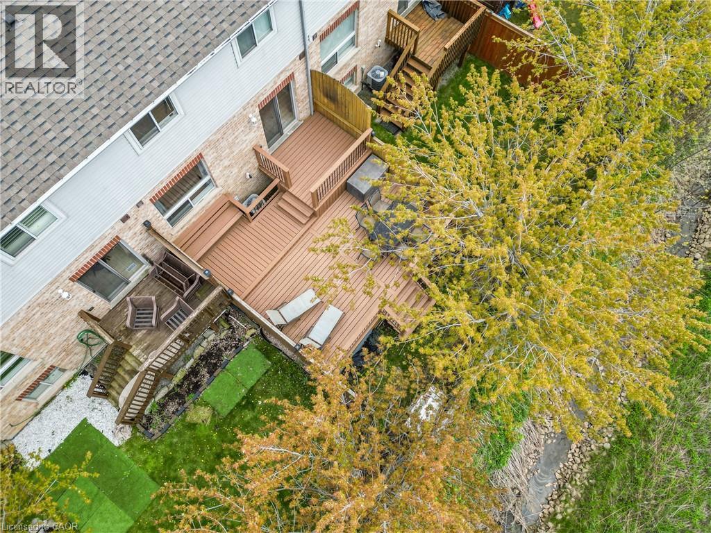 #11 8 LAKELAWN Road - Image 24