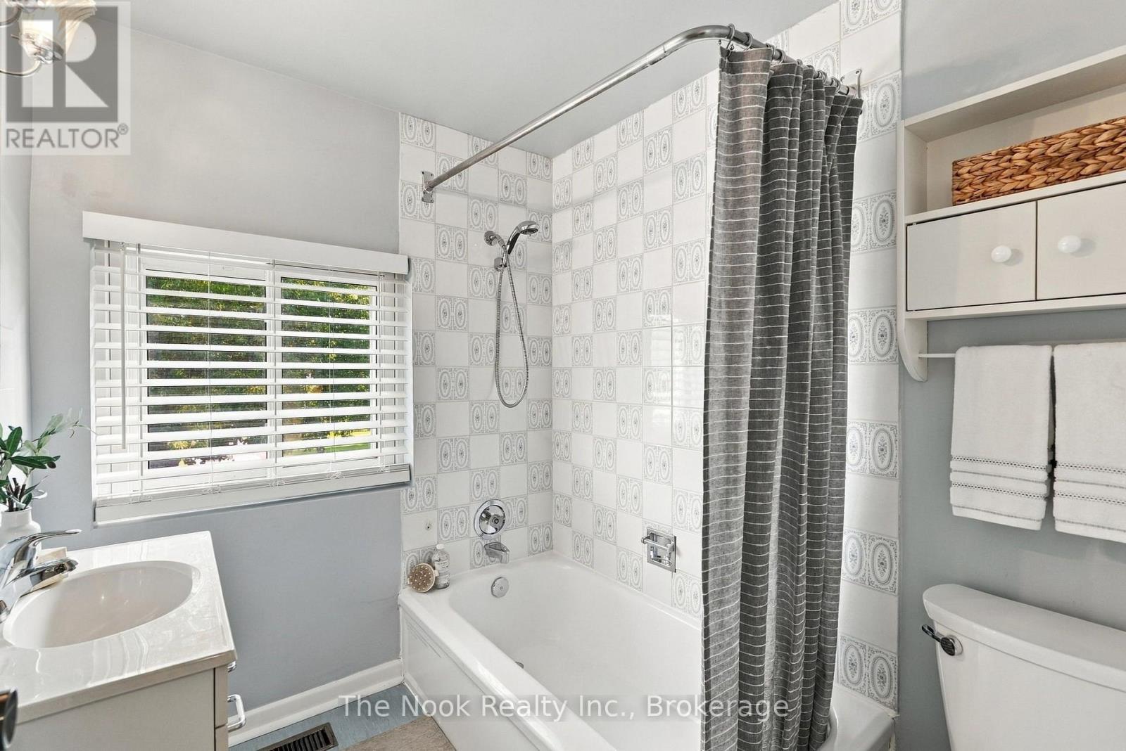 706 STONE STREET - Image 31