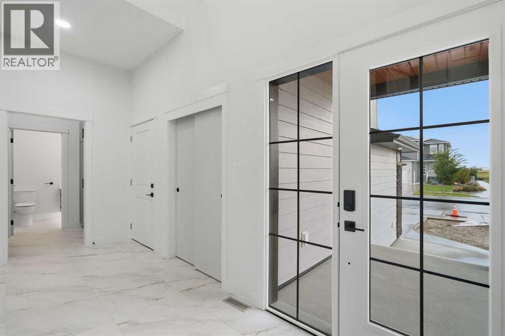 4566 40 Avenue S - 6