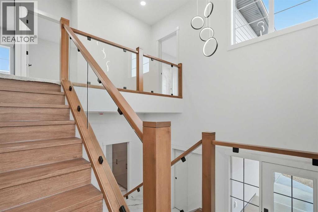4566 40 Avenue S - 19