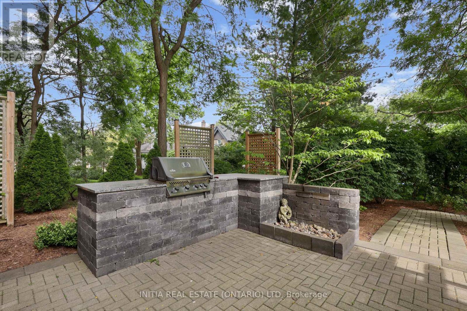 #309 600 TALBOT STREET - Image 24