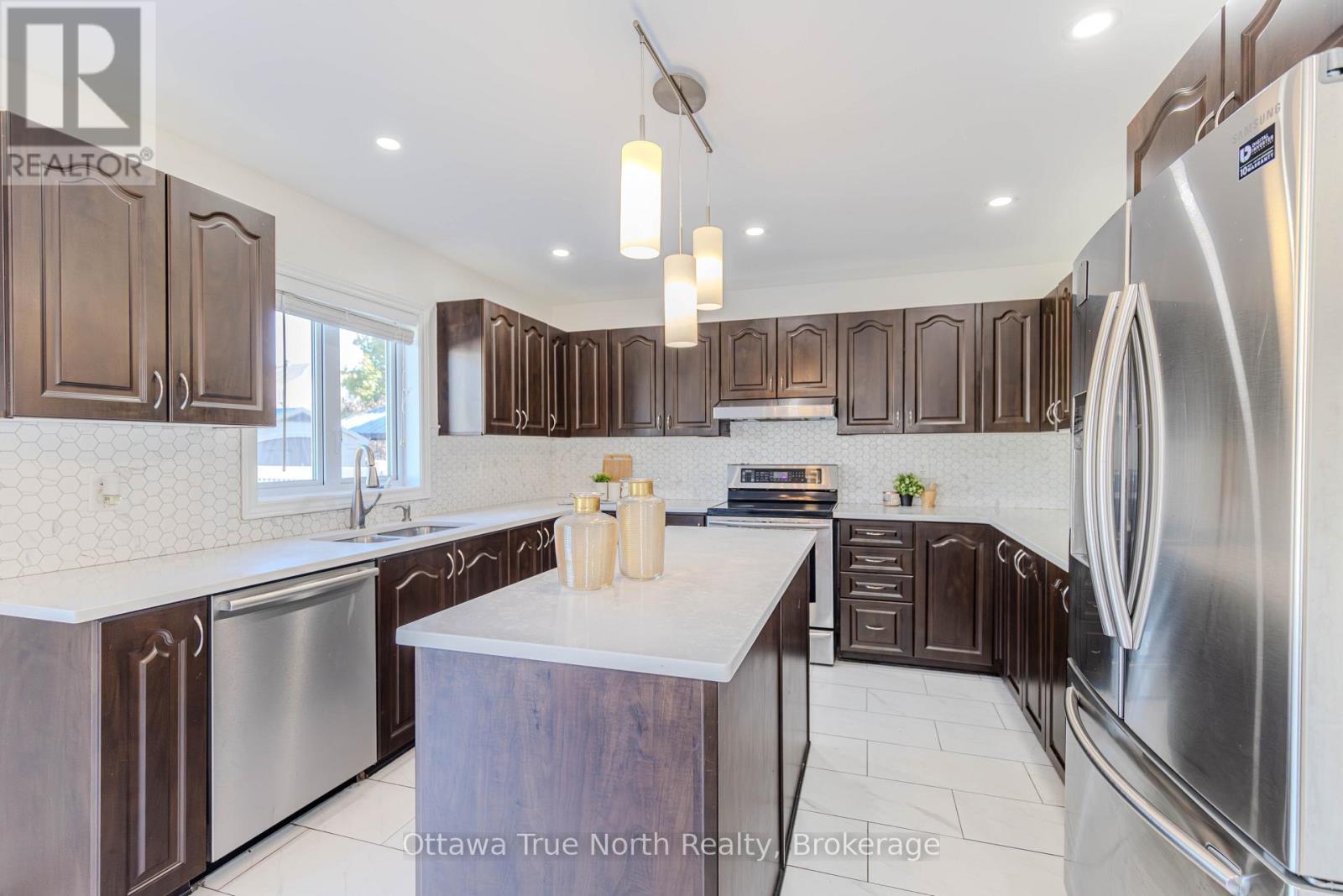 578 PAUL METIVIER DRIVE - 15