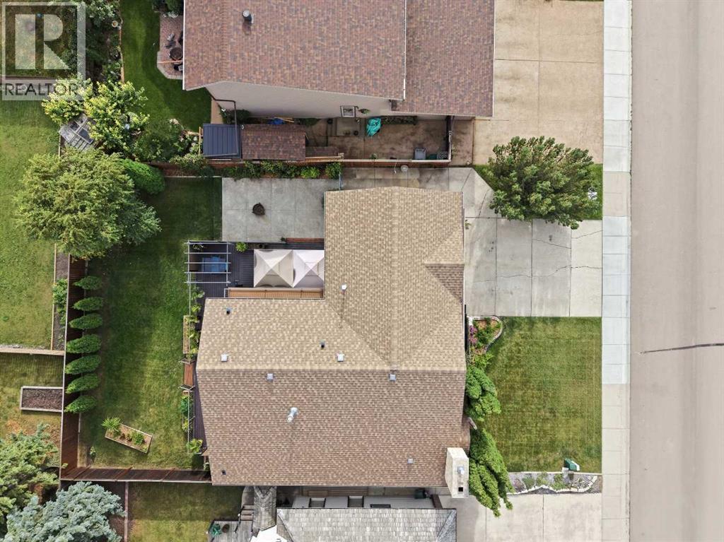 Listing photo – 39 Warwick Drive, Red Deer