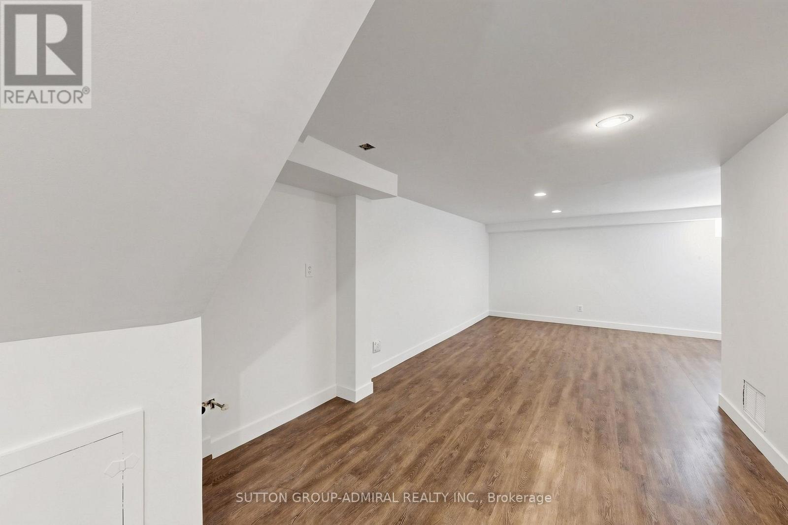 154 BAYWOOD COURT - Image 30