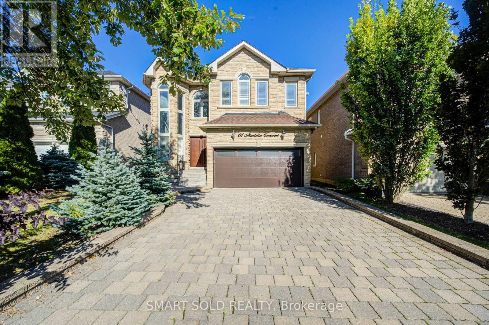 61 ALADDIN CRESCENT - 1