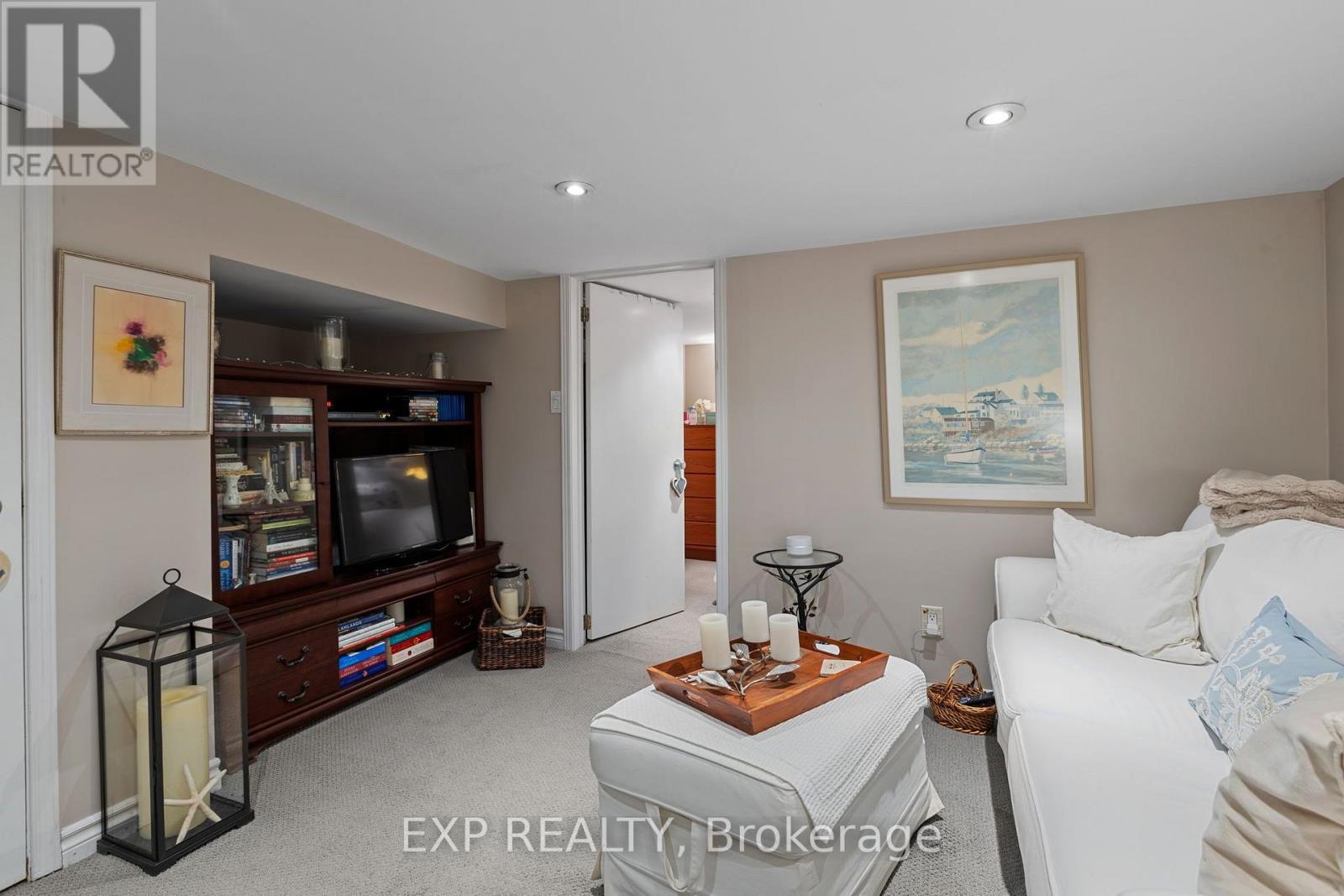 60 PARKDALE ROAD - 29