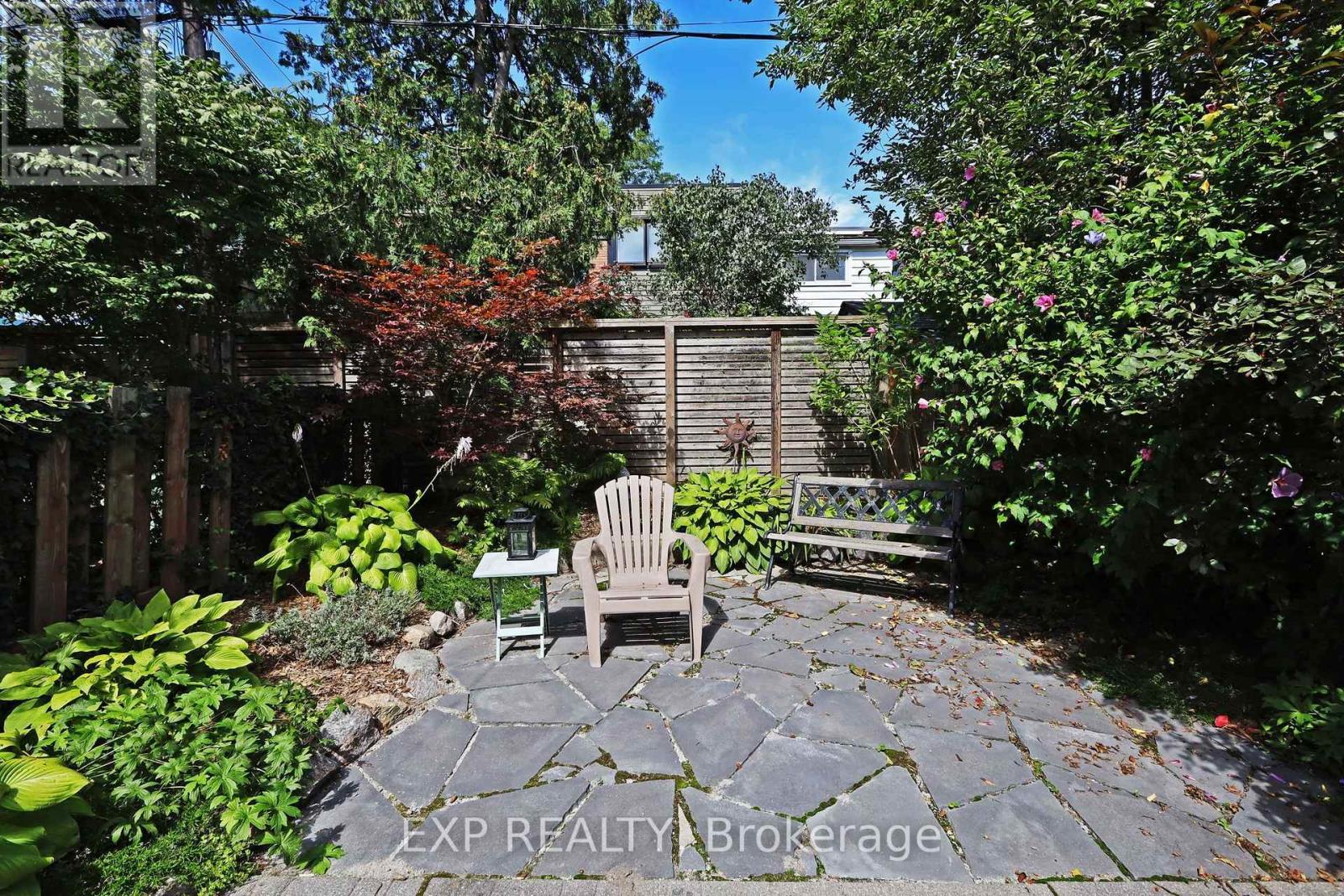 60 PARKDALE ROAD - 38